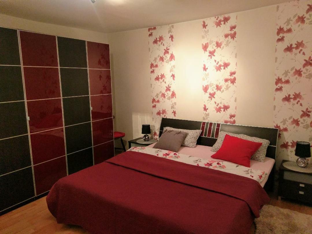 Lovely Apartment With Garden And Terrace Rijeka Exterior photo